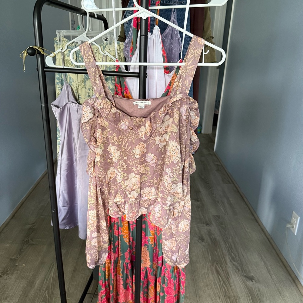 American Eagle Outfitters Floral Embroidered Blouse